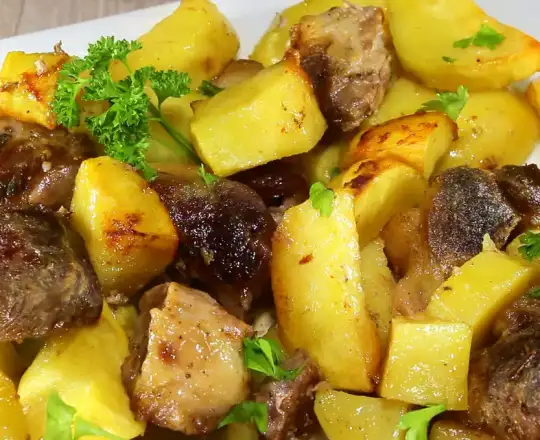 Свинско с картофи